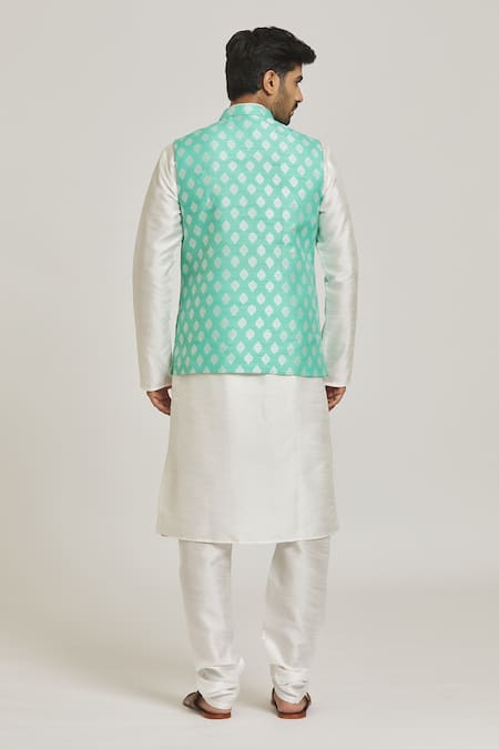 Samyukta Singhania Floral Bundi & Off White Kurta Set 