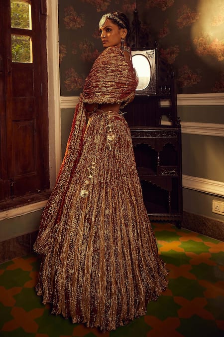 Etasha By Asha Jain Metallic Textured Flared Lehenga Set 
