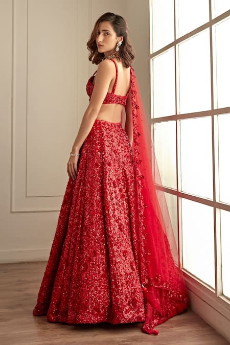 Shop Studio Iris India Red Organza, Net Sequins Sweetheart Neck Anam Embroidered Bridal Lehenga Set at Aza Fashions Shop_Studio Iris India_Red Organza, Net Sequins Sweetheart Neck Anam Embroidered Bridal Lehenga Set _at_Aza_Fashions