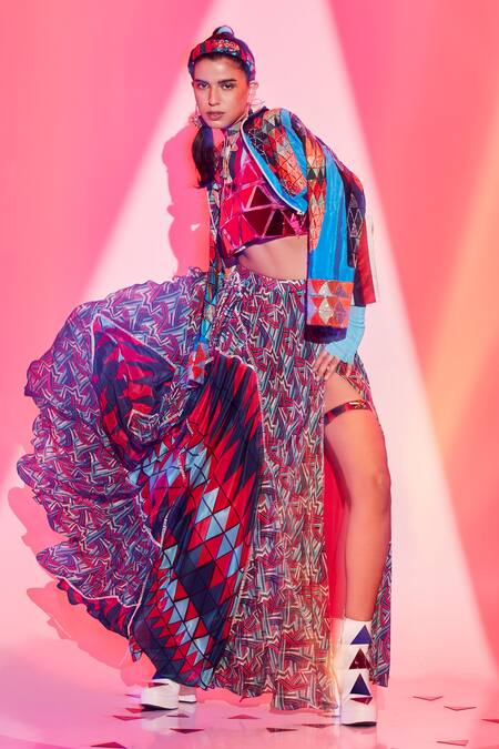 Shop Esha L Amin Pink Viscose Embroidery Round Neck Geometric Mirror Work Crop Top at Aza Fashions Shop_Esha L Amin_Pink Viscose Embroidery Round Neck Geometric Mirror Work Crop Top _at_Aza_Fashions