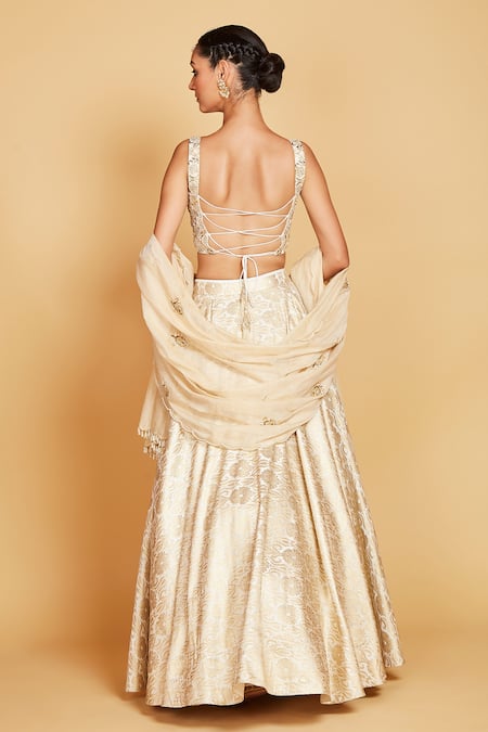 Amrin Khan Floral Corset Blouse And Lehenga Set 