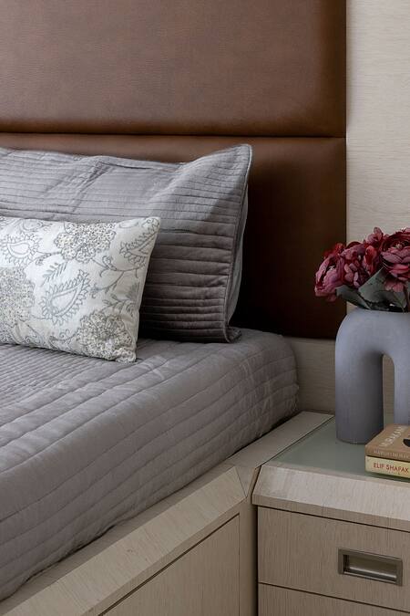 Shop H2h Grey Velvet Slate Royal Bedcover Set at Aza Fashions Shop_H2h_Grey Velvet Slate Royal Bedcover Set_at_Aza_Fashions