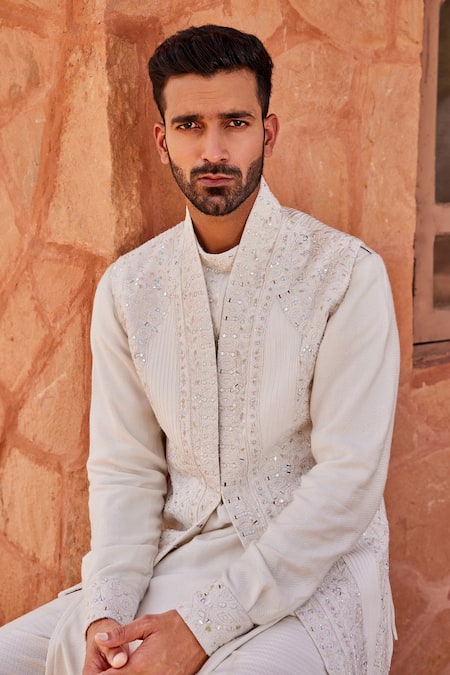 Shop Sarab Khanijou Ivory Silk Embroidered Pearl Bundi Kurta Set at Aza Fashions Shop_Sarab Khanijou_Ivory Silk Embroidered Pearl Bundi Kurta Set _at_Aza_Fashions