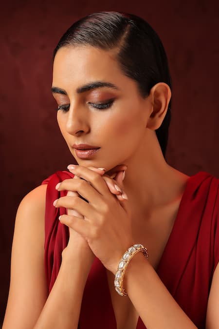 Swabhimann Gold Kundan Enamelled Oval Kada 