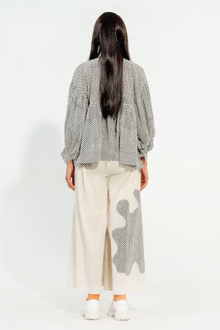 Stoique Camphor Polka Dot Pattern Top 