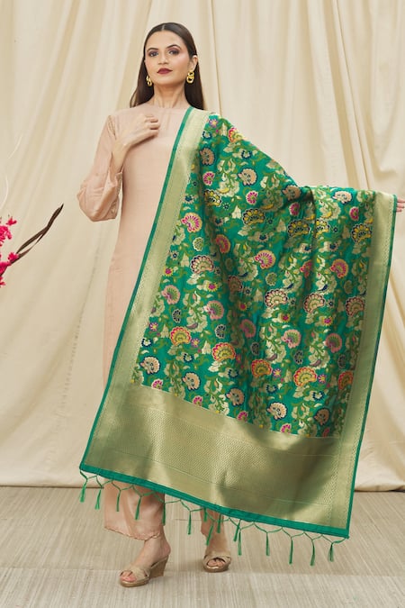 Naintara Bajaj Floral Woven Green Dupatta 