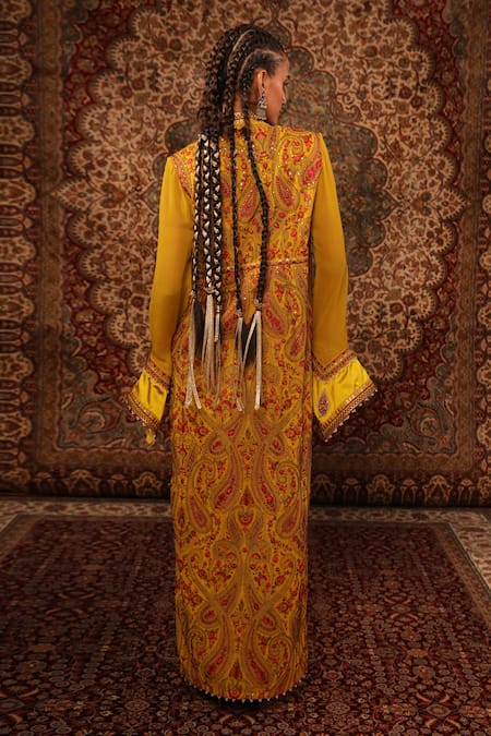 Shop_Aditi Gupta_Yellow Satin Woven And Embroidered Jamawar Pre-draped Pallu Saree With Blouse _at_Aza_Fashions