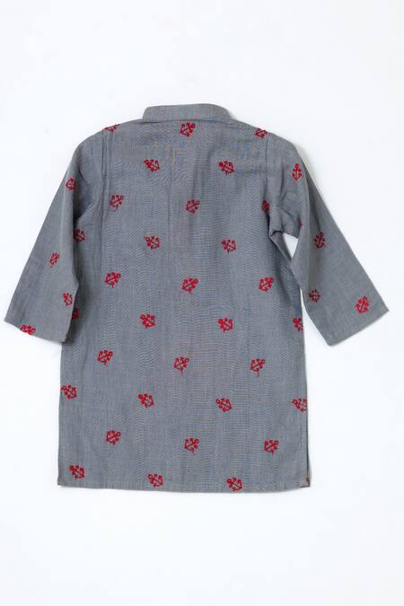 Shop Shruti Jalan Grey Cotton Gota Patti Anchor Embroidered Kurta at Aza Fashions Shop_Shruti Jalan_Grey Cotton Gota Patti Anchor Embroidered Kurta _at_Aza_Fashions