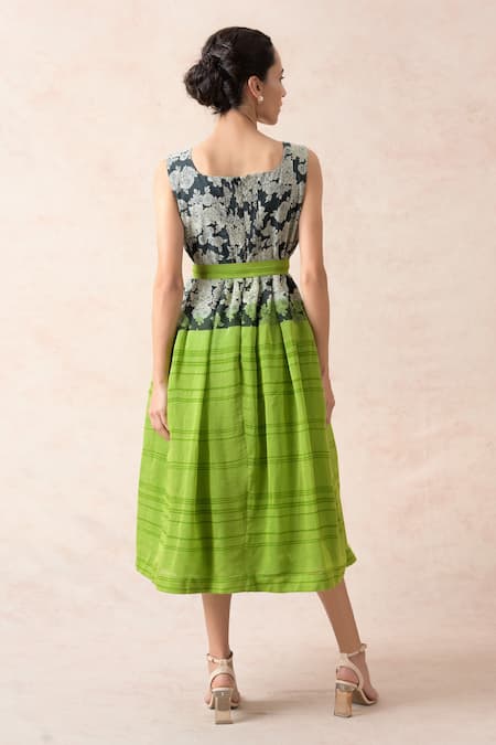 Shop Thetaa Green Chanderi Silk, Net Embroidery Scoop Neck Floral Print Box Pleated Dress at Aza Fashions Shop_Thetaa_Green Chanderi Silk, Net Embroidery Scoop Neck Floral Print Box Pleated Dress _at_Aza_Fashions