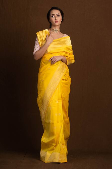 Shop Devissha Yellow Pure Katan Silk Chand, Tara Woven Banarasi Saree at Aza Fashions Shop_Devissha_Yellow Pure Katan Silk Chand, Tara Woven Banarasi Saree_at_Aza_Fashions