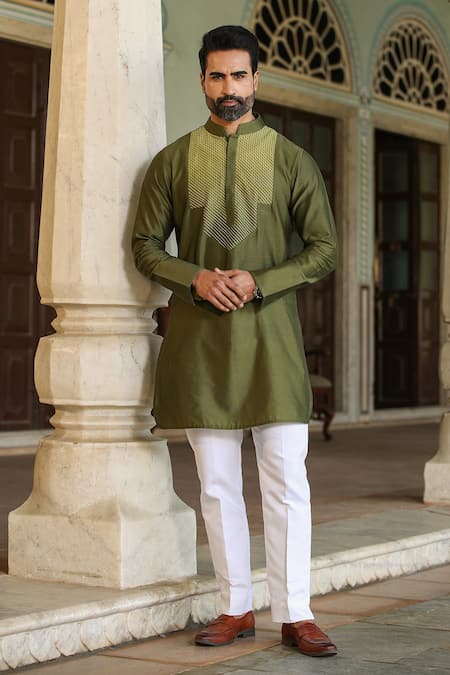 Shop_Raw & Rustic By Niti Bothra_Green Chanderi Silk Embroidery Short Banarasi Kurta _at_Aza_Fashions