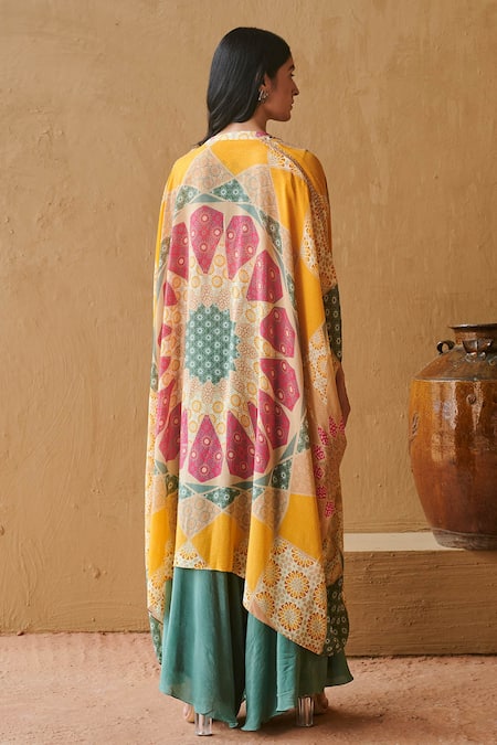 Shop Studio Radical Green Silk Satin, Crepe Sequins Round Neck Marrakech Print Cape Pant Set at Aza Fashions Shop_Studio Radical_Green Silk Satin, Crepe Sequins Round Neck Marrakech Print Cape Pant Set _at_Aza_Fashions