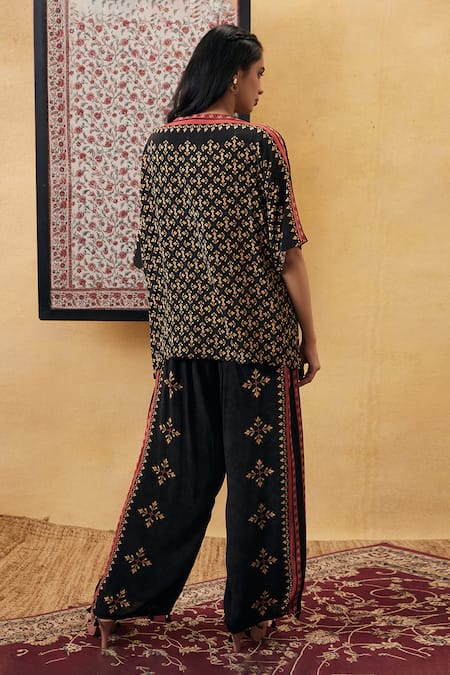 Shop Soup By Sougat Paul Black Crepe Tassels, Embroidery Collared Zahra Printed Tunic And Pant Set at Aza Fashions Shop_Soup By Sougat Paul_Black Crepe Tassels, Embroidery Collared Zahra Printed Tunic And Pant Set _at_Aza_Fashions