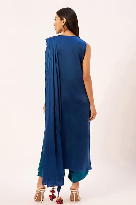 Zariya The Label Attached Drape Kurta With Pant 