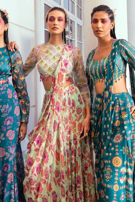 Shop_Diyarajvvir_Green Organza, Georgette Beads Round Neck Printed And Pre-draped Skirt Saree Set _at_Aza_Fashions
