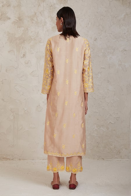 Shop Sue Mue Beige Chanderi Embroidery, Applique Split V-neck Hanan Handwoven Kurta Pant Set at Aza Fashions Shop_Sue Mue_Beige Chanderi Embroidery, Applique Split V-neck Hanan Handwoven Kurta Pant Set _at_Aza_Fashions