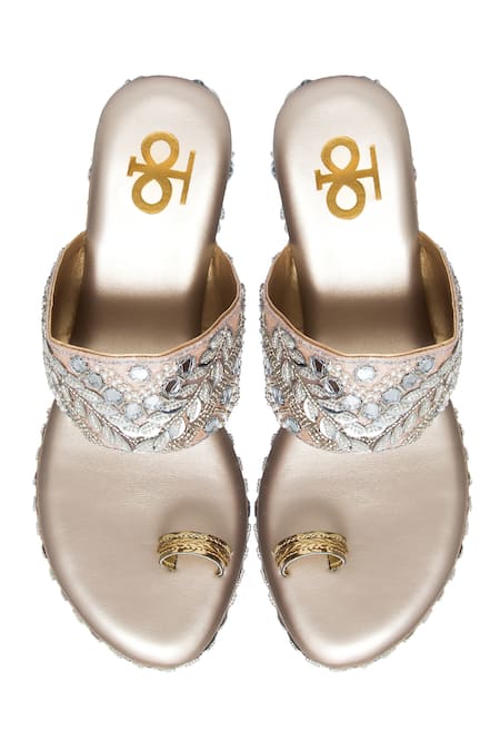 Shop Kkarma Accessories Pink Embroidery Gatsby Toe Ring Wedges at Aza Fashions Shop_Kkarma Accessories_Pink Embroidery Gatsby Toe Ring Wedges _at_Aza_Fashions