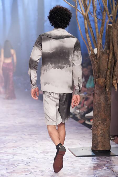 Nirmooha Haze Print Shorts 