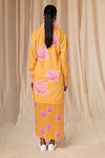 Shop Masaba Yellow Heavy Natural Crepe Printed Rosy Draped Skirt at Aza Fashions Shop_Masaba_Yellow Heavy Natural Crepe Printed Rosy Draped Skirt _at_Aza_Fashions