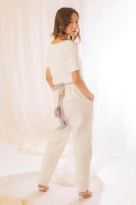Shop Vaani Beswal Off White Plain Straight Fit Trouser With Embroidered Belt at Aza Fashions Shop_Vaani Beswal_Off White Plain Straight Fit Trouser With Embroidered Belt _at_Aza_Fashions