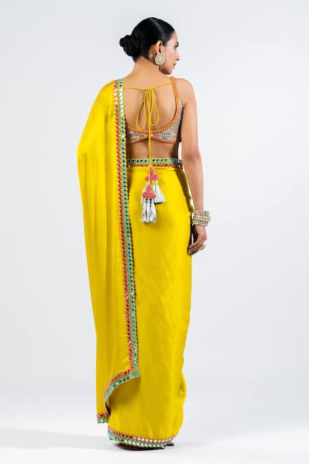 Vvani By Vani Vats Embellished Green Saree With Sequin Blouse 