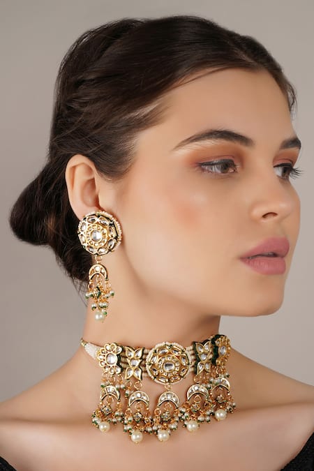 ChhavI'S Jewels_White Diamonds, Pearls And Kundan Embellished Choker Necklace Set _Online_at_Aza_Fashions