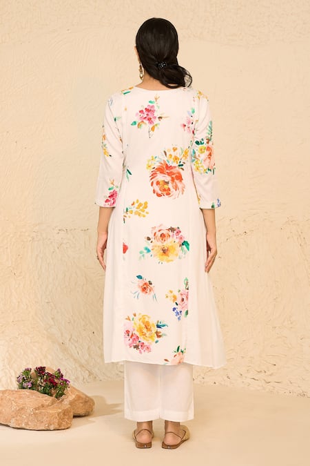 Shop Chrkha White Satin, Round Neck Flower Bouquet Print Kurta Set at Aza Fashions Shop_Chrkha_White Satin, Round Neck Flower Bouquet Print Kurta Set _at_Aza_Fashions