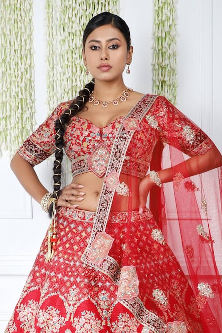 Shop Pallavi Poddar Red Silk, Tulle Embroidery Sweetheart Neck Flower Forest Bridal Lehenga Set at Aza Fashions Shop_Pallavi Poddar_Red Silk, Tulle Embroidery Sweetheart Neck Flower Forest Bridal Lehenga Set _at_Aza_Fashions