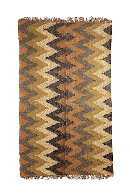 Nakshikathaa - Homeware Chevron Pattern Rug 