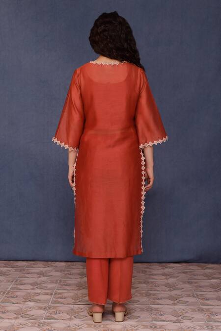 Shop_Chokhi Chorri_Red Kurta Silk Chanderi Placement Embroidery Floral V Neck Azin With Pant _at_Aza_Fashions