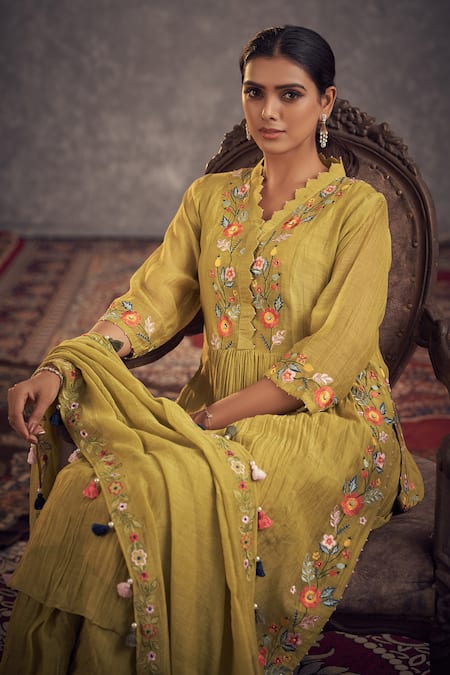 Shop_Hirika & Dhruti_Green Chanderi, Cotton Embroidery, Tassels V-neck Floral Kurta Set With Dupatta _at_Aza_Fashions