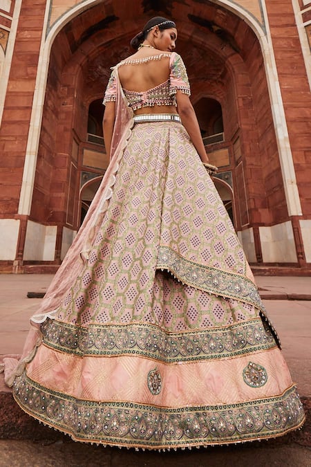 Shop Aditi Gupta Pink Silk, Satin, Tissue Woven Bandhani Banarasi Pattern Bridal Lehenga Set at Aza Fashions Shop_Aditi Gupta_Pink Silk, Satin, Tissue Woven Bandhani Banarasi Pattern Bridal Lehenga Set _at_Aza_Fashions