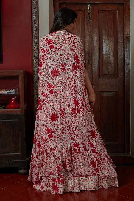 Shop Arpita Mehta Red Georgette Sequins, Embroidery V-neck Floral Pattern Cape And Gharara Set at Aza Fashions Shop_Arpita Mehta_Red Georgette Sequins, Embroidery V-neck Floral Pattern Cape And Gharara Set_at_Aza_Fashions