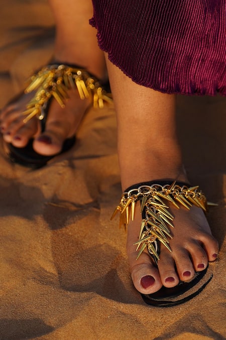 Foot Fuel Supreme Love Embroidered Split-Toe Flats 