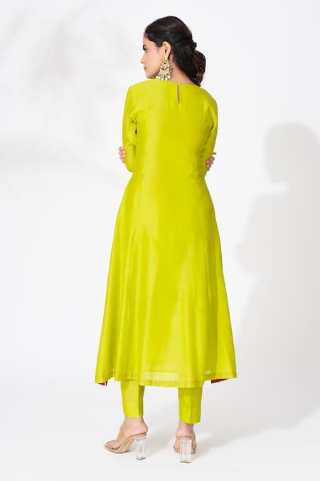 The Aarya Chanderi Embroidered Kali Kurta Pant Set 