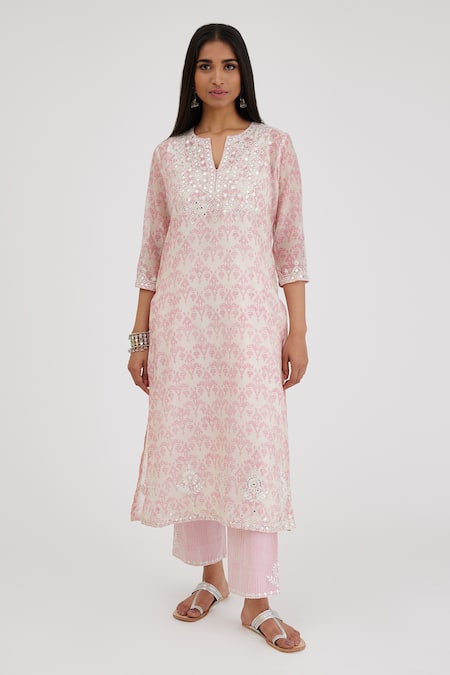Shop Kora Pink , Satin Embroidery, Gota Patti, Chanderi Kurta Pant Set at Aza Fashions Shop_Kora_Pink , Satin Embroidery, Gota Patti, Chanderi Kurta Pant Set _at_Aza_Fashions