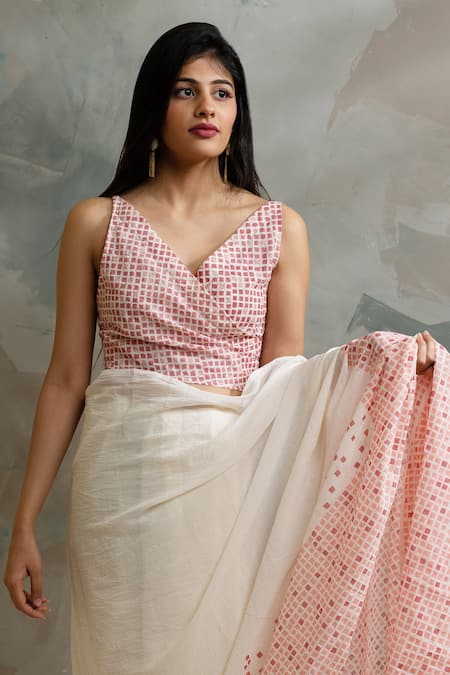 Banana Labs Geometric Print Saree 