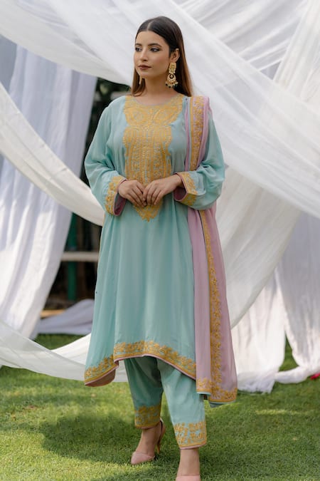 Shop Daljit Sudan Blue Phiran Kurta And Pant Crepe & Dupatta Floral Embroidered Yoke Set at Aza Fashions Shop_Daljit Sudan_Blue Phiran Kurta And Pant Crepe & Dupatta Floral Embroidered Yoke Set _at_Aza_Fashions
