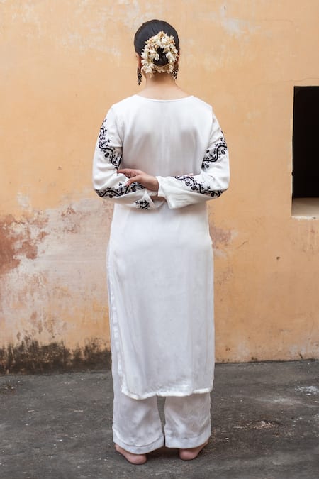 Avaasya Jaipur Cotton Silk Kurta & Pant Set 