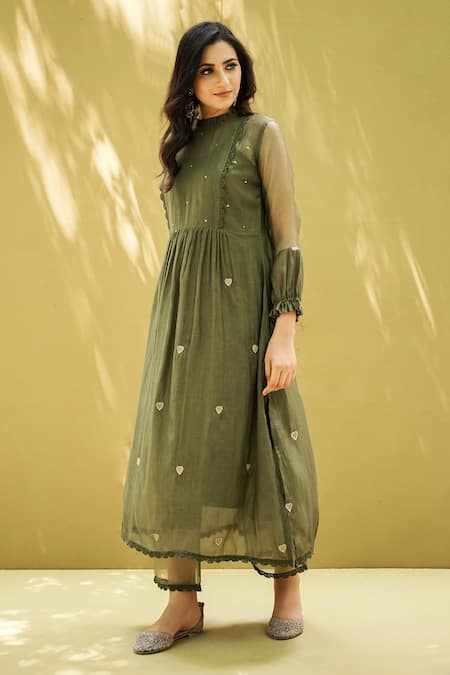 Shop Naaz By Noor Green Cotton, Organza, Chanderi Lace, Embroidery Heart Patch Designer Kurta Set at Aza Fashions Shop_Naaz By Noor_Green Cotton, Organza, Chanderi Lace, Embroidery Heart Patch Designer Kurta Set _at_Aza_Fashions