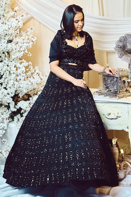 Shop Varun Chakkilam Black Silk Organza Embroidery, Beads V-neck Lehenga Set With Overlay Jacket at Aza Fashions Shop_Varun Chakkilam_Black Silk Organza Embroidery, Beads V-neck Lehenga Set With Overlay Jacket _at_Aza_Fashions