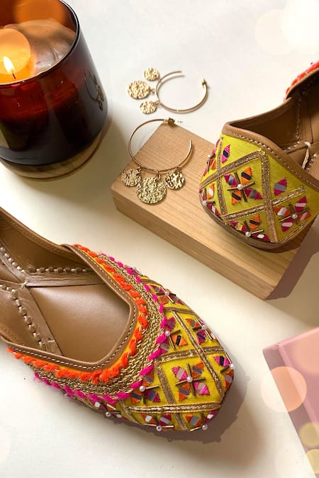 Shop_Jutti Express_Yellow Embroidered Rangrez Lace Juttis _at_Aza_Fashions