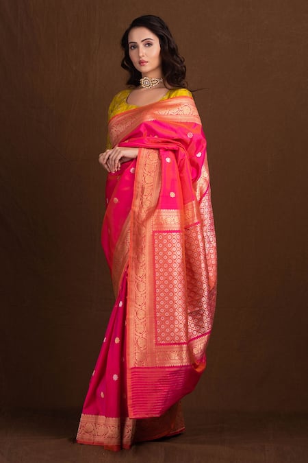 Devissha Katan Silk Handwoven Floral Pattern Saree 