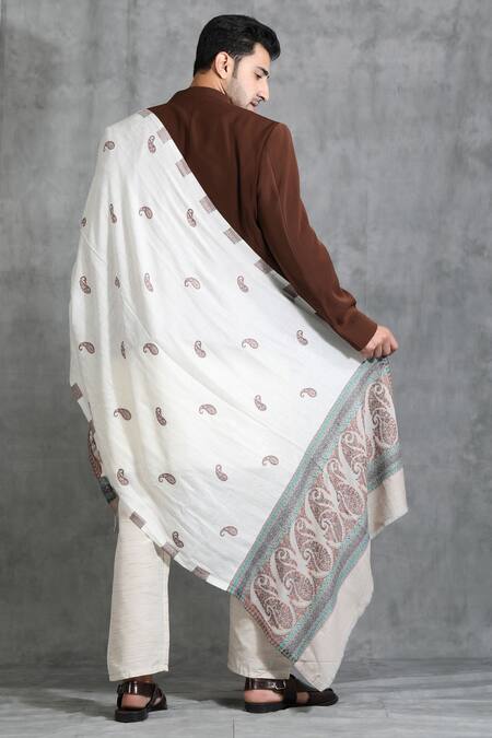 Shop Dusala White Embroidered Handwoven Cashmere Wool Paisley Thread Work Stole at Aza Fashions Shop_Dusala_White Embroidered Handwoven Cashmere Wool Paisley Thread Work Stole_at_Aza_Fashions