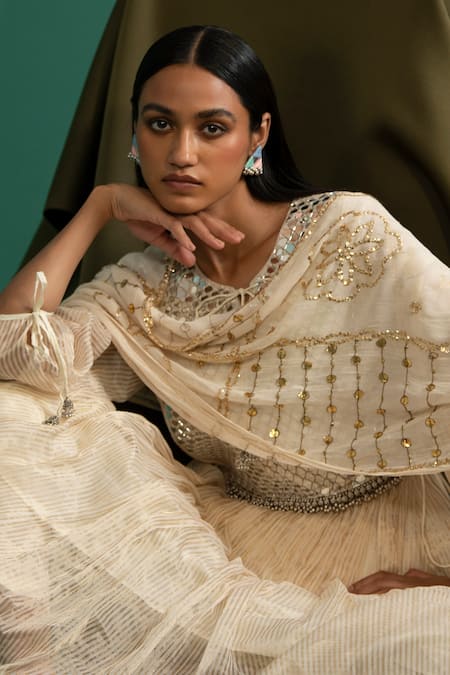 Shop 5elements Off White Chanderi Silk Tissue Embellishment Woven Stripe Pattern Anarkali Set at Aza Fashions Shop_5elements_Off White Chanderi Silk Tissue Embellishment Woven Stripe Pattern Anarkali Set _at_Aza_Fashions