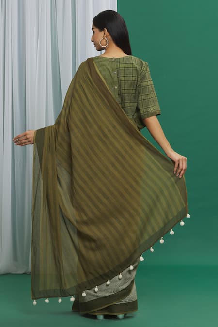 Shop Banana Labs Green Cotton Pom-poms Round Neck Hand Block Print Saree With Crop Top at Aza Fashions Shop_Banana Labs_Green Cotton Pom-poms Round Neck Hand Block Print Saree With Crop Top _at_Aza_Fashions