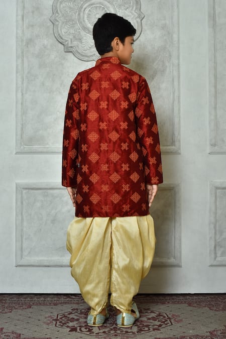 Shop Petite Pomme Red Silk Embroidery Floret Thread Work Kurta And Patiala Pant Set at Aza Fashions Shop_Petite Pomme_Red Silk Embroidery Floret Thread Work Kurta And Patiala Pant Set _at_Aza_Fashions