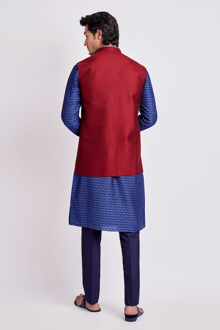 Shop Bubber Couture Maroon Silk, Jacquard Embroidery Diamond Woven Bundi at Aza Fashions Shop_Bubber Couture_Maroon Silk, Jacquard Embroidery Diamond Woven Bundi _at_Aza_Fashions