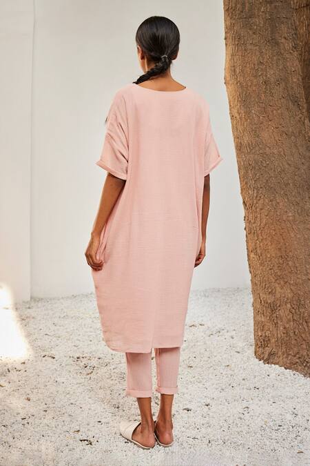 Shop Kharakapas Pink Cotton Round Neck Baby Solid Gauge Tunic Set at Aza Fashions Shop_Kharakapas_Pink Cotton Round Neck Baby Solid Gauge Tunic Set_at_Aza_Fashions