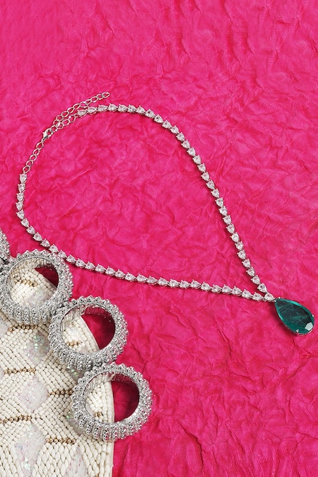 Auraa Trends Green Stone Pendant Necklace